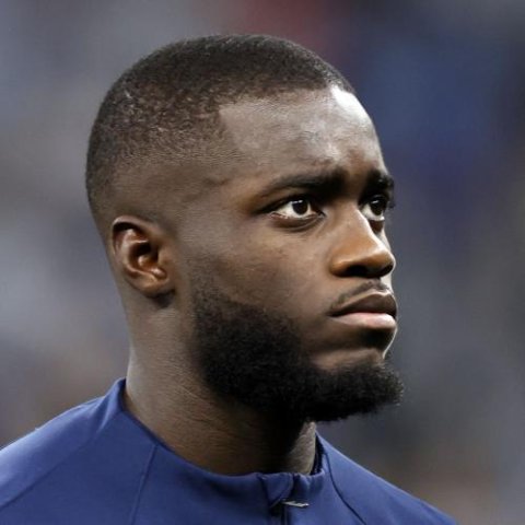 upamecano — batalla de aura de Futbolistas