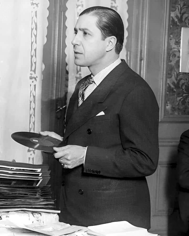 Carlos Gardel — batalla de aura de Argentina
