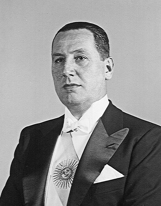 Juan Domingo Perón — batalla de aura de Argentina