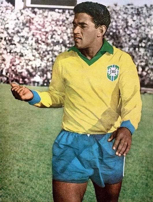 Garrincha — batalla de aura de Brasil