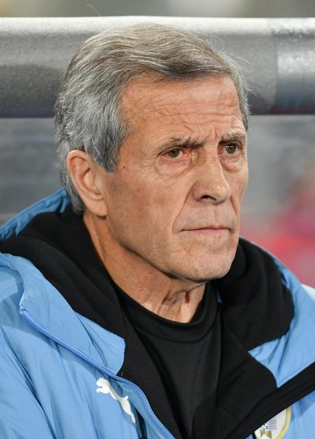 Oscar Tabárez — batalla de aura de Uruguay